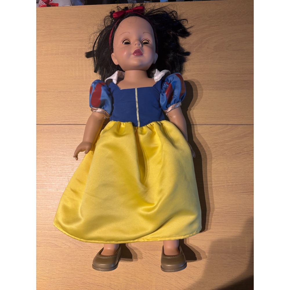 Madame Alexander Disney Snow White Doll 66950 Classic Princess 2013 18 inch